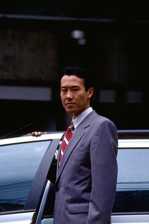 府中市にある大手チェーンの店舗で車検